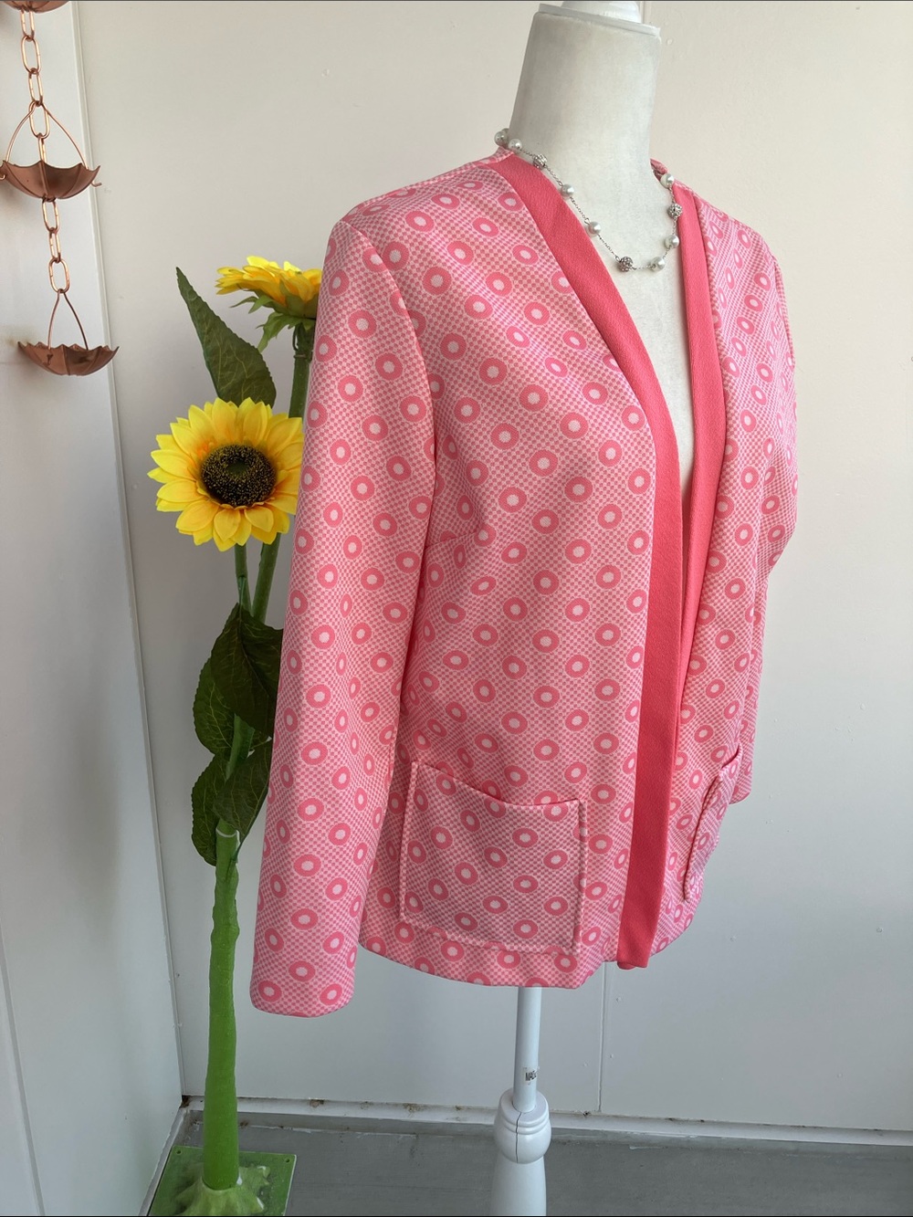 Vintage 60s 70s Bubblegum Pink White Polka Dot Pattern Long Sleeve Shrug Jacket